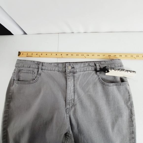 Jones New York Lexington Straight Jeans Size 20W Hi-Rise Secret Slimming NEW - Picture 7 of 15